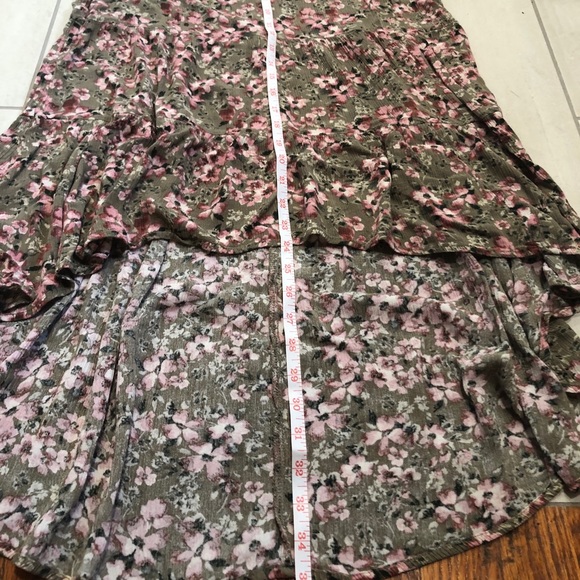 Floral High Low Top - Picture 5 of 6